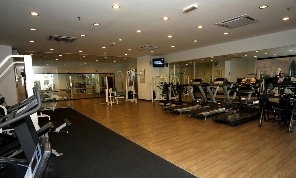 Berjaya Times Square Hotel, Κουάλα Λουμπούρ Εξωτερικό φωτογραφία The gym at the hotel